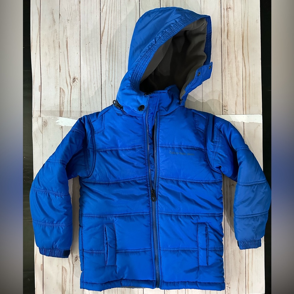 NWOT Calvin Klein Large puffer jacket with pockets and removable hood